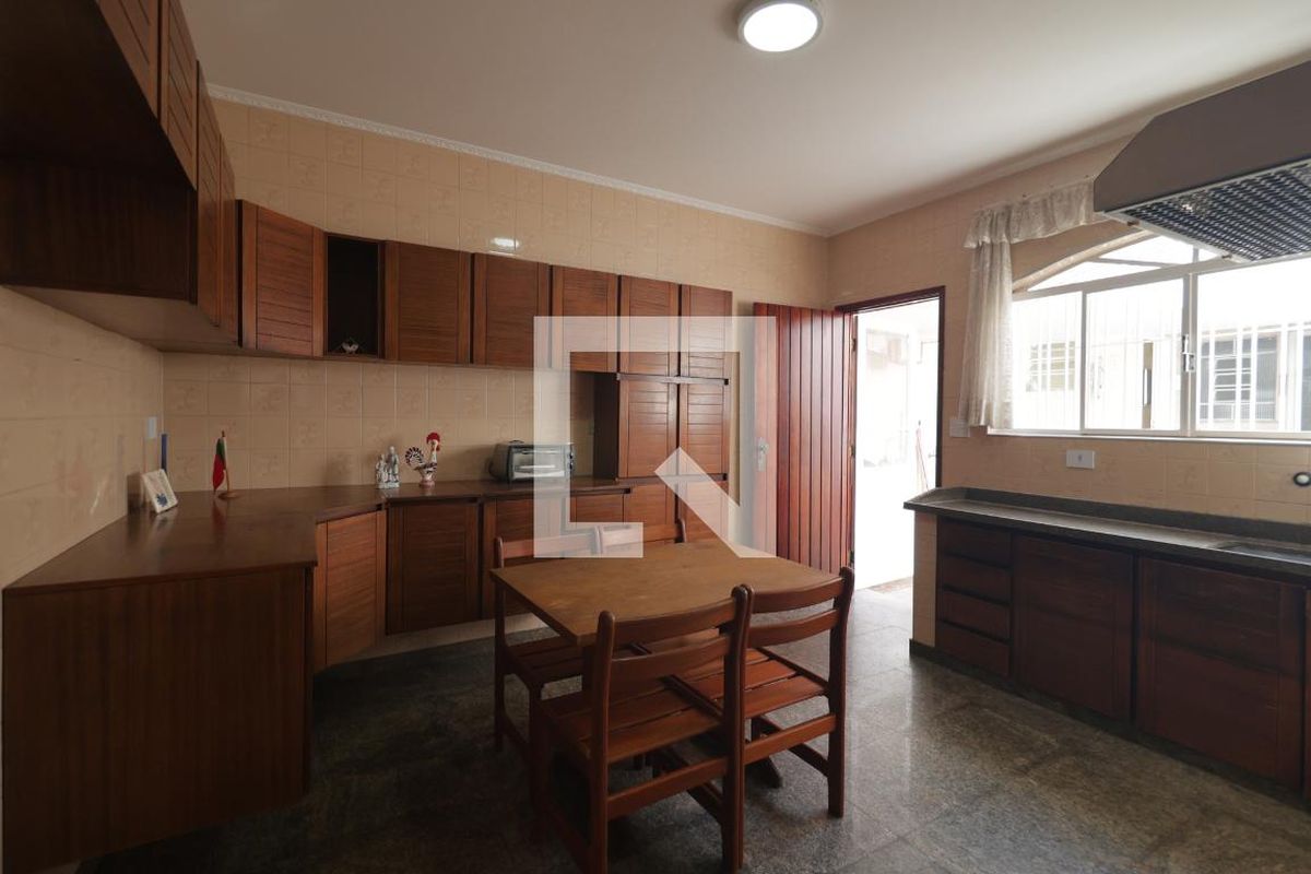 Casa, 3 quartos, 200 m² - Foto 21
