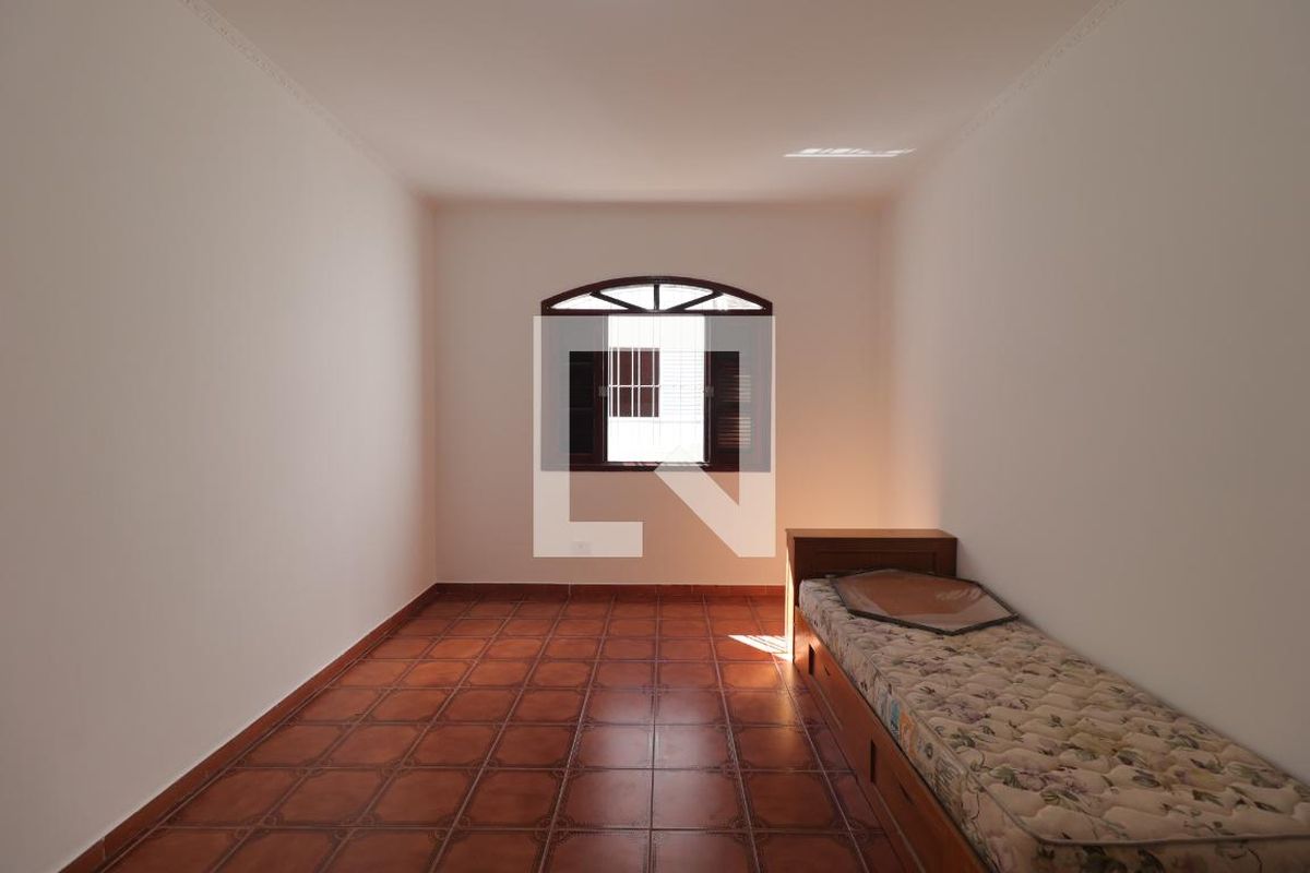 Casa, 3 quartos, 200 m² - Foto 18