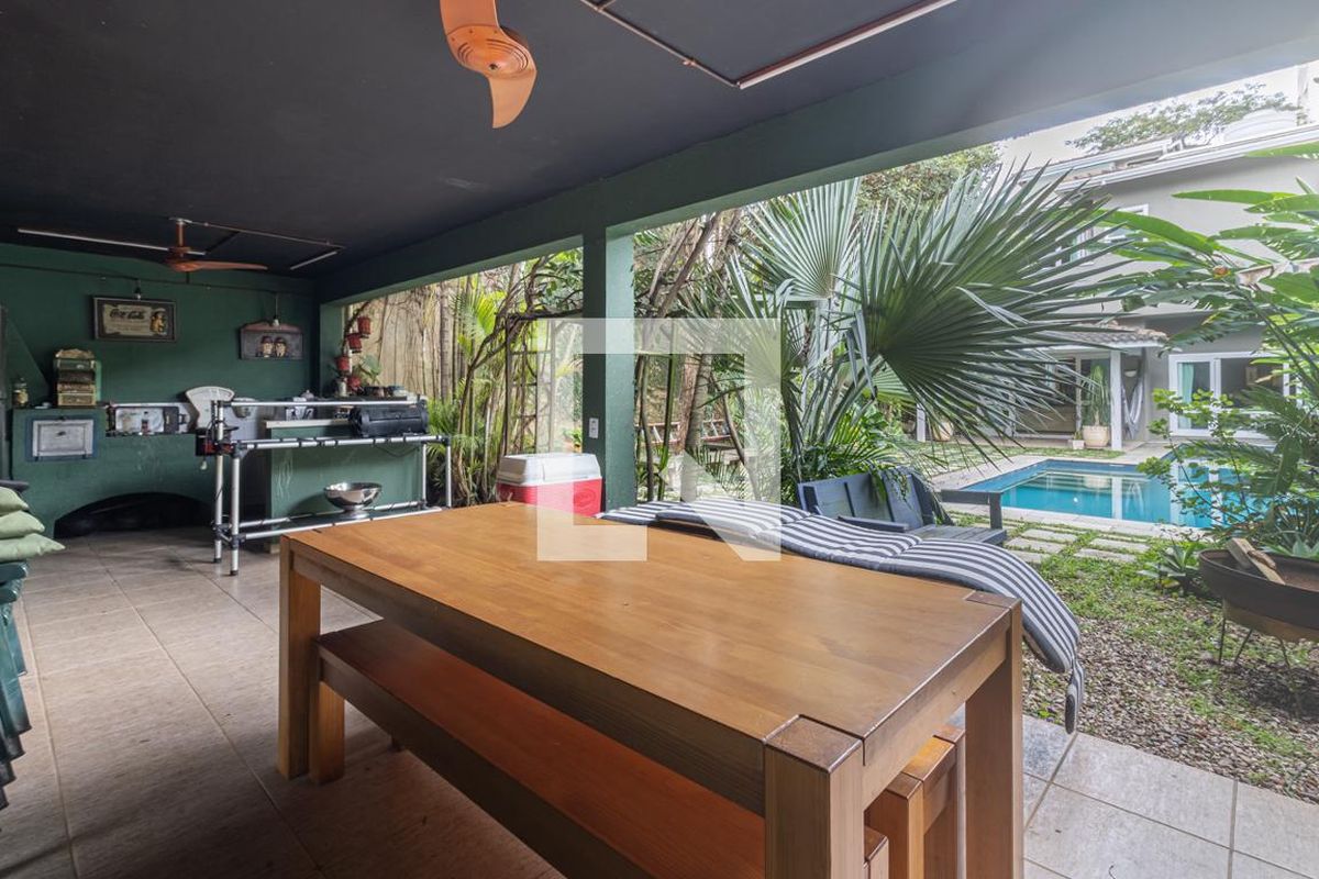 Casa, 4 quartos, 400 m² - Foto 33