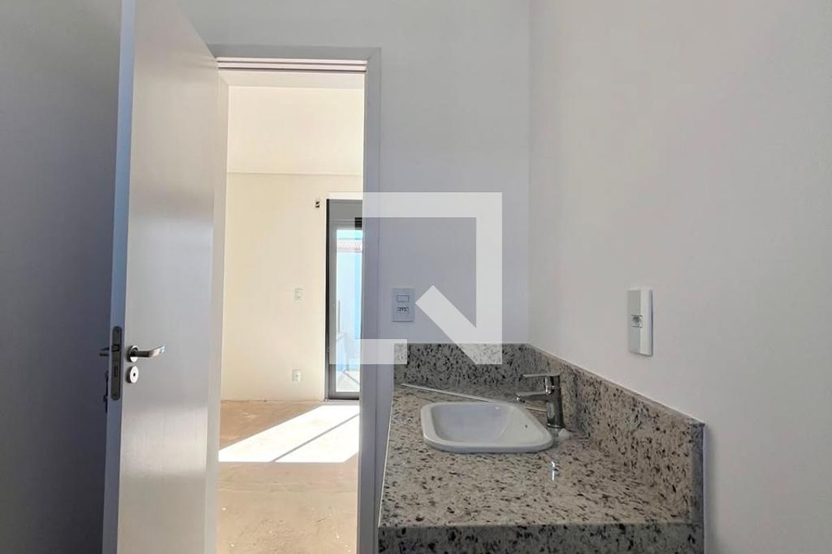 Casa à Venda - Mansões Santo Antônio, 3 Quartos,  168 m2 em , Campinas - sp | SoloBR