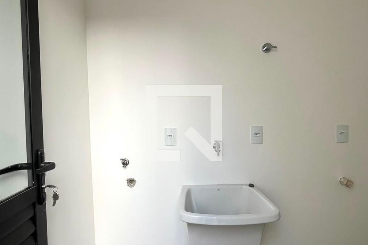 Casa à Venda - Mansões Santo Antônio, 3 Quartos,  168 m2 em , Campinas - sp | SoloBR