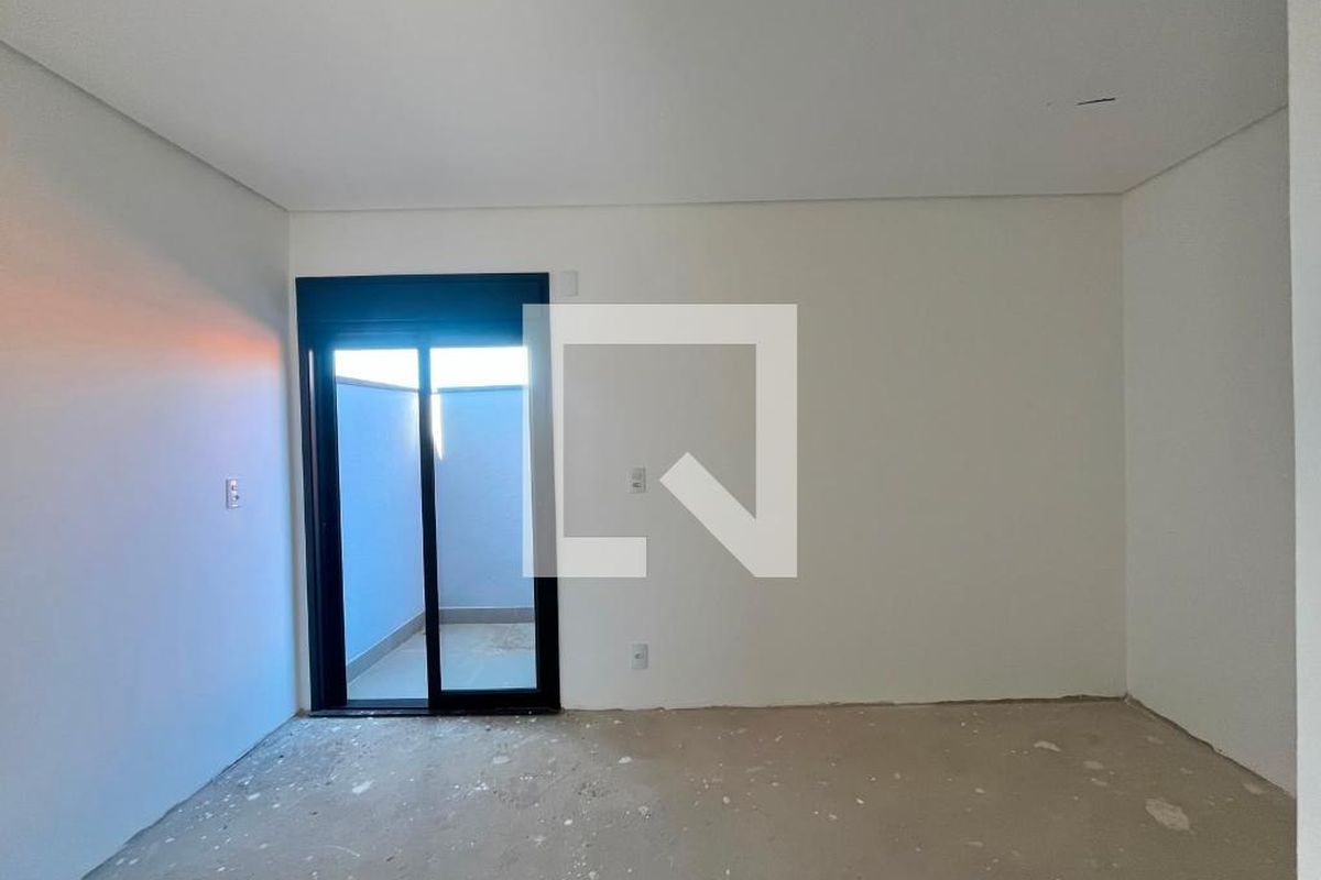 Casa à Venda - Mansões Santo Antônio, 3 Quartos,  168 m2 em , Campinas - sp | SoloBR