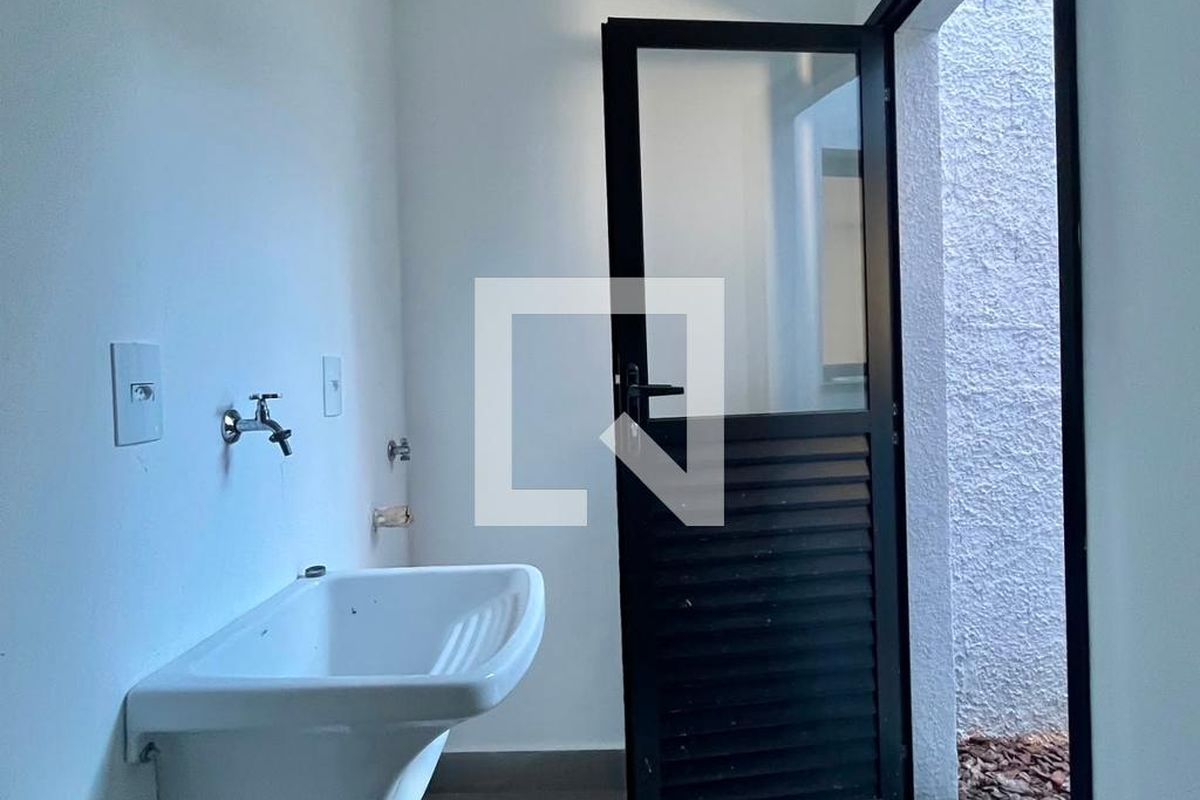 Casa à Venda - Mansões Santo Antônio, 3 Quartos,  168 m2 em , Campinas - sp | SoloBR
