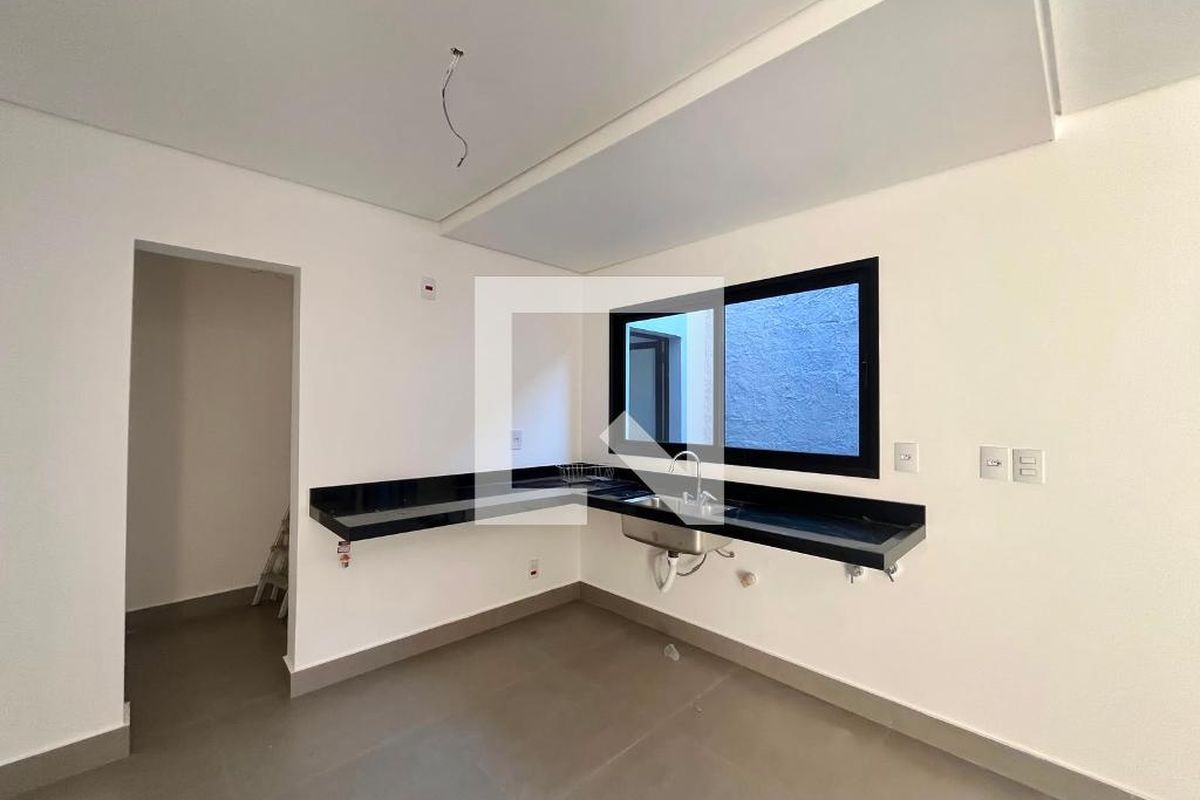 Casa à Venda - Mansões Santo Antônio, 3 Quartos,  168 m2 em , Campinas - sp | SoloBR