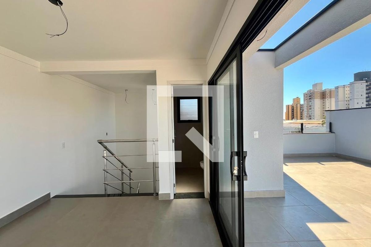 Casa à Venda - Mansões Santo Antônio, 3 Quartos,  168 m2 em , Campinas - sp | SoloBR