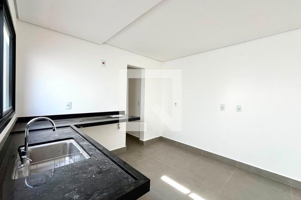 Casa à Venda - Mansões Santo Antônio, 3 Quartos,  168 m2 em , Campinas - sp | SoloBR