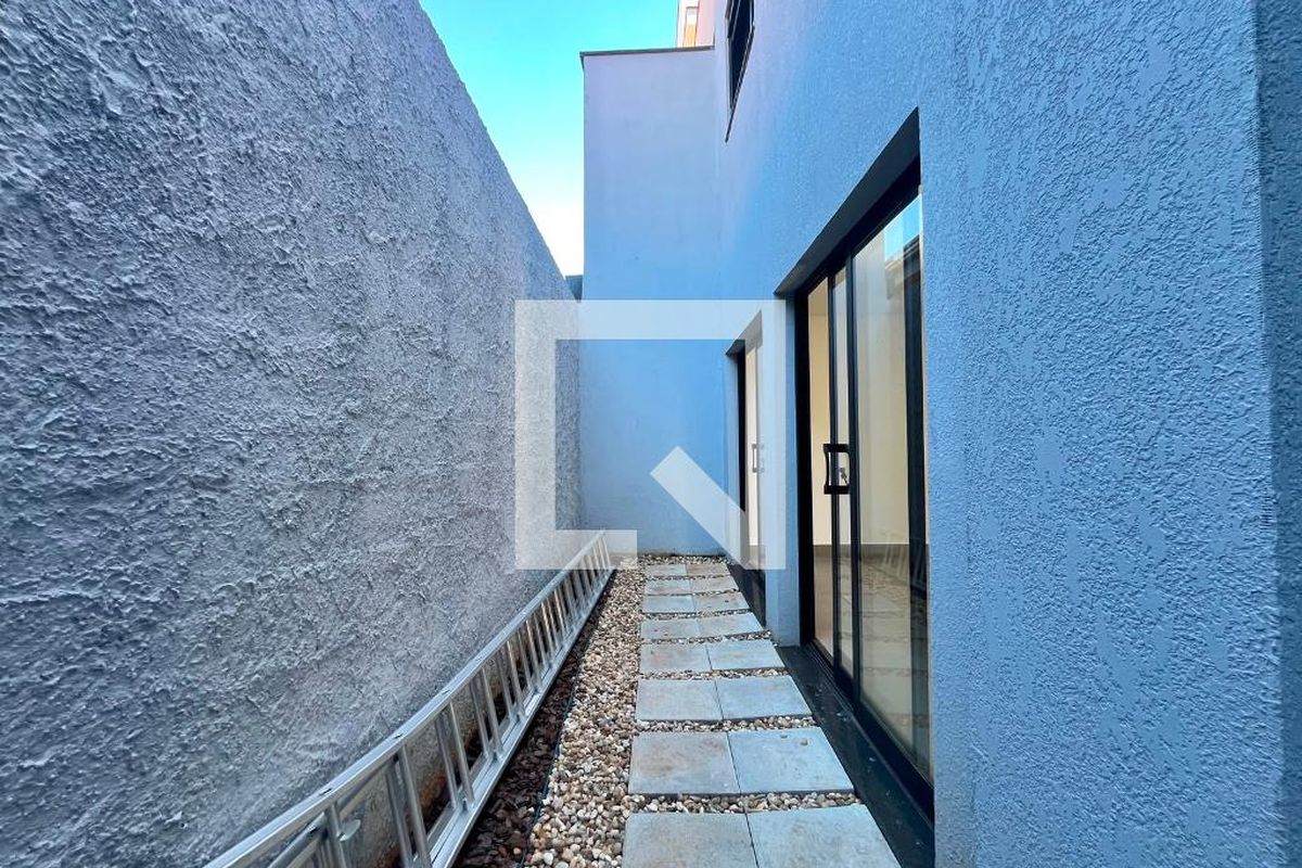 Casa à Venda - Mansões Santo Antônio, 3 Quartos,  168 m2 em , Campinas - sp | SoloBR