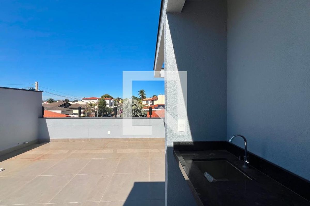 Casa à Venda - Mansões Santo Antônio, 3 Quartos,  168 m2 em , Campinas - sp | SoloBR