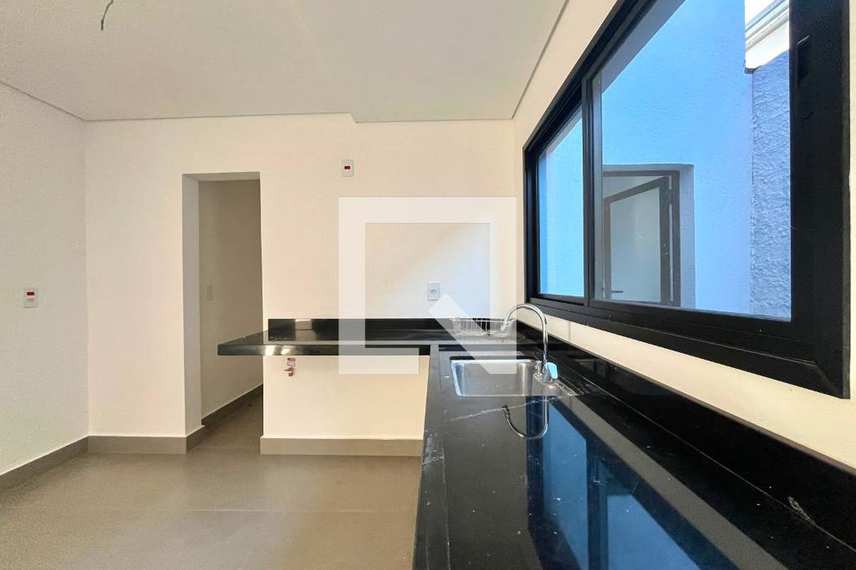 Casa à Venda - Mansões Santo Antônio, 3 Quartos,  168 m2 em , Campinas - sp | SoloBR