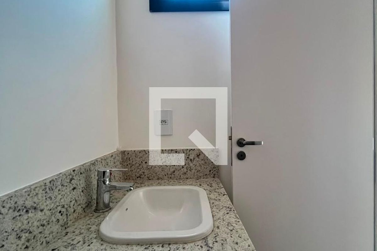 Casa à Venda - Mansões Santo Antônio, 3 Quartos,  168 m2 em , Campinas - sp | SoloBR