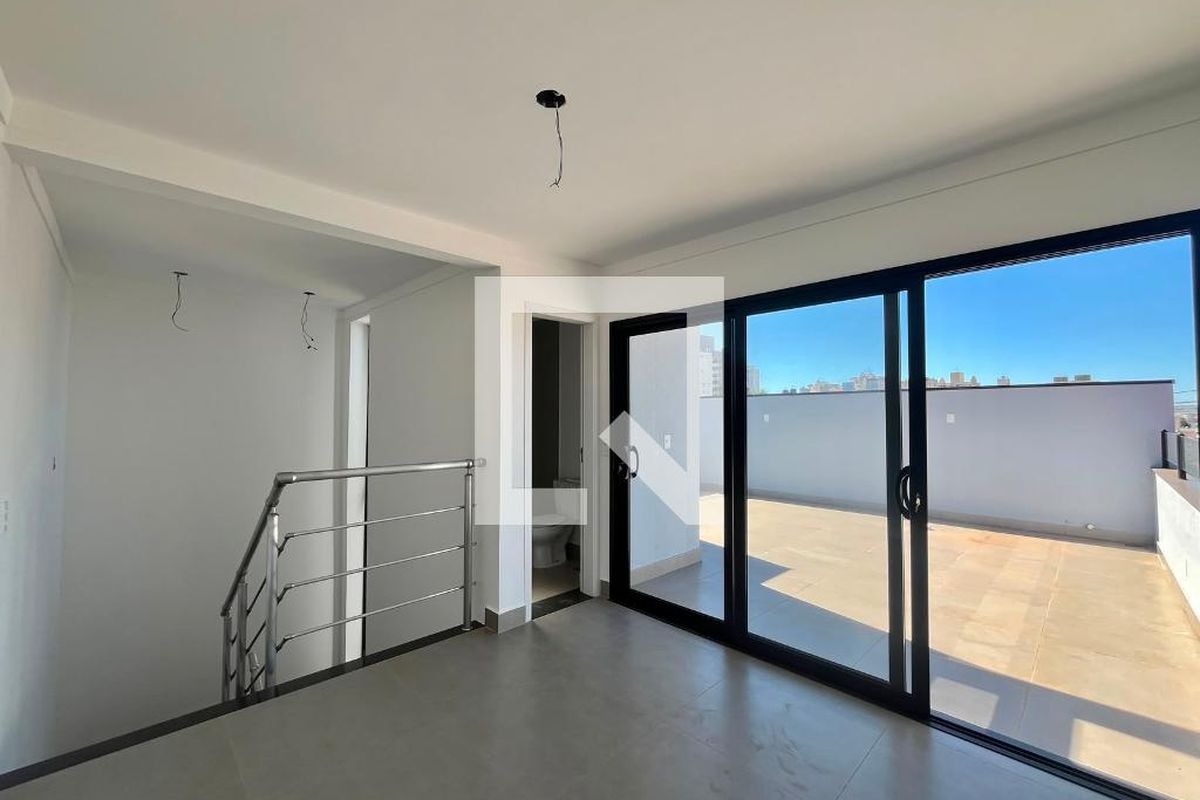 Casa à Venda - Mansões Santo Antônio, 3 Quartos,  168 m2 em , Campinas - sp | SoloBR