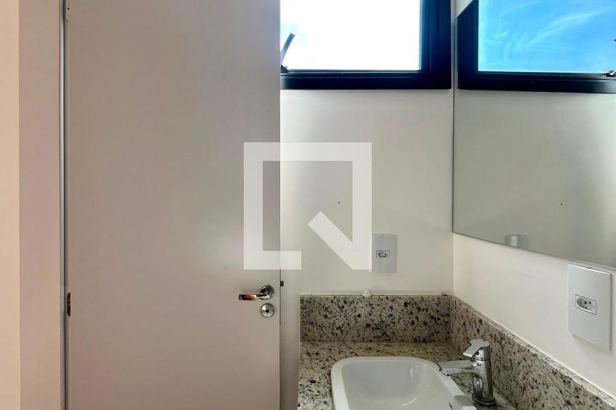 Casa à Venda - Mansões Santo Antônio, 3 Quartos,  168 m2 em , Campinas - sp | SoloBR