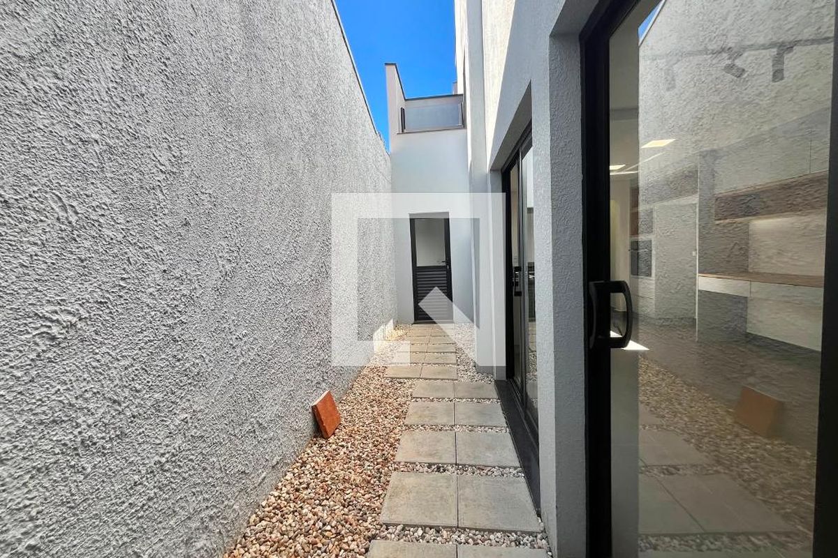 Casa à Venda - Mansões Santo Antônio, 3 Quartos,  168 m2 em , Campinas - sp | SoloBR