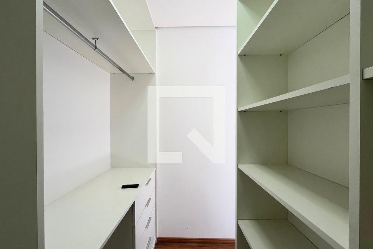 Casa à Venda - Mansões Santo Antônio, 3 Quartos,  168 m2 em , Campinas - sp | SoloBR