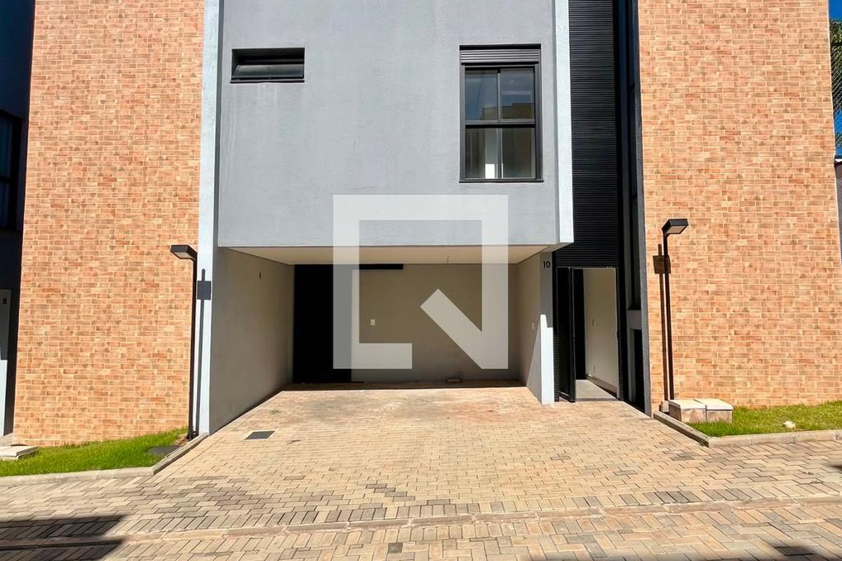 Casa à Venda - Mansões Santo Antônio, 3 Quartos,  168 m2 em , Campinas - sp | SoloBR