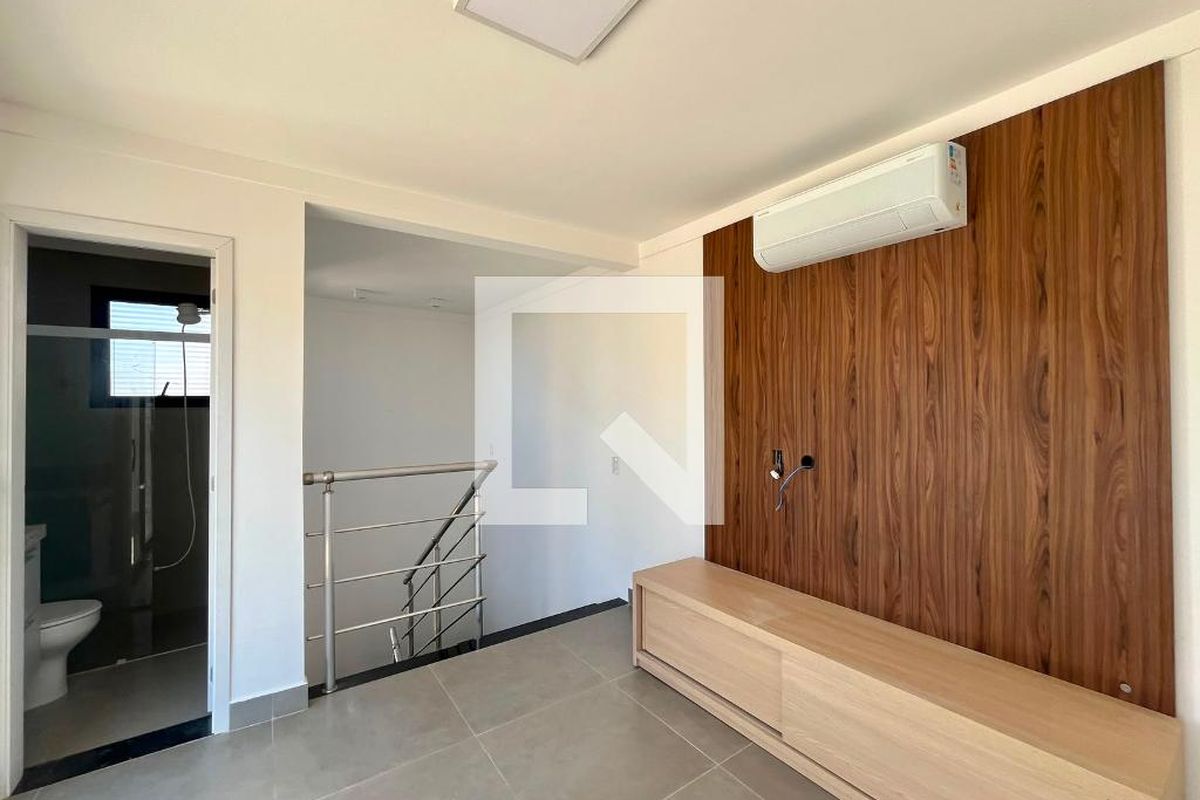 Casa à Venda - Mansões Santo Antônio, 3 Quartos,  168 m2 em , Campinas - sp | SoloBR