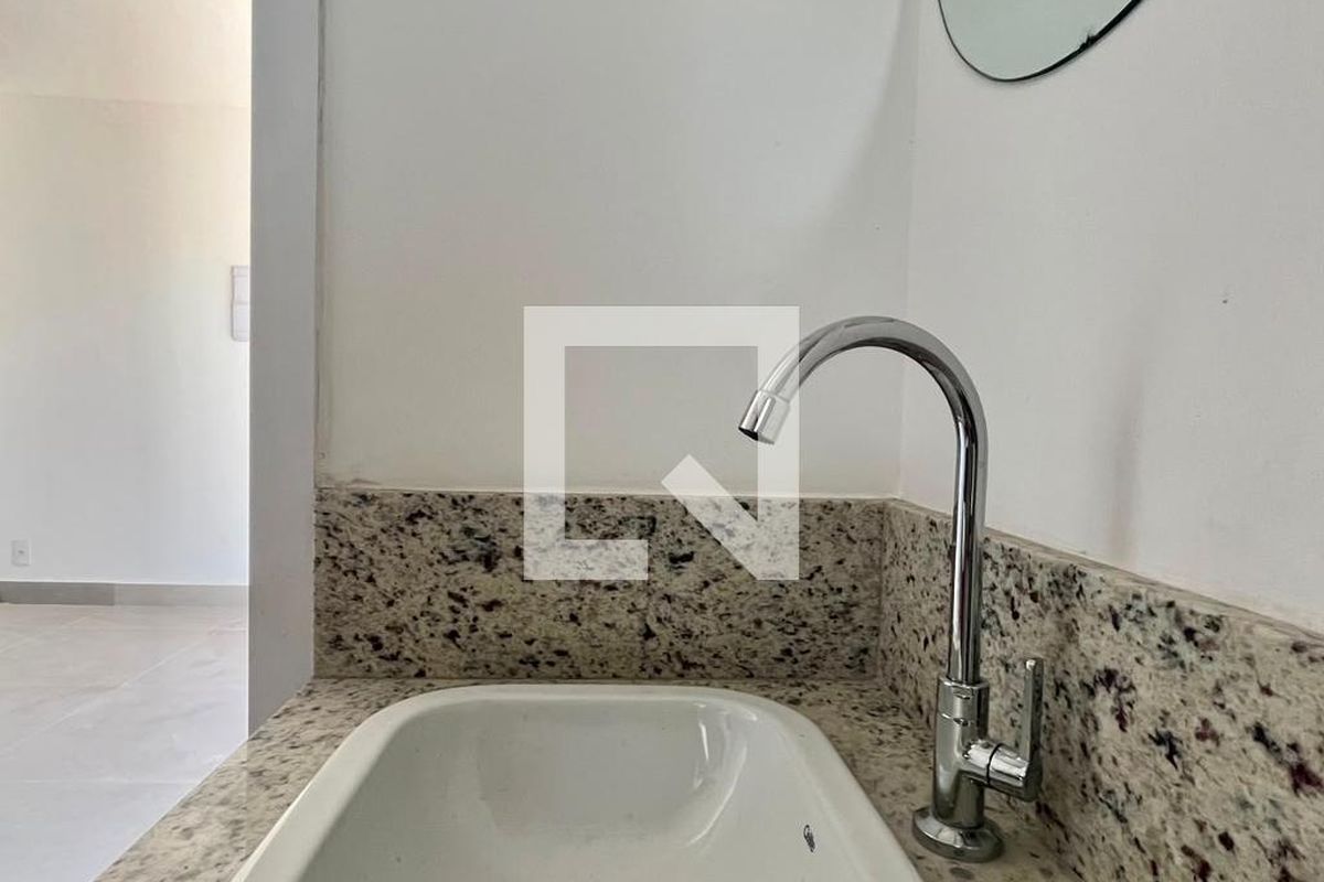 Casa à Venda - Mansões Santo Antônio, 3 Quartos,  168 m2 em , Campinas - sp | SoloBR