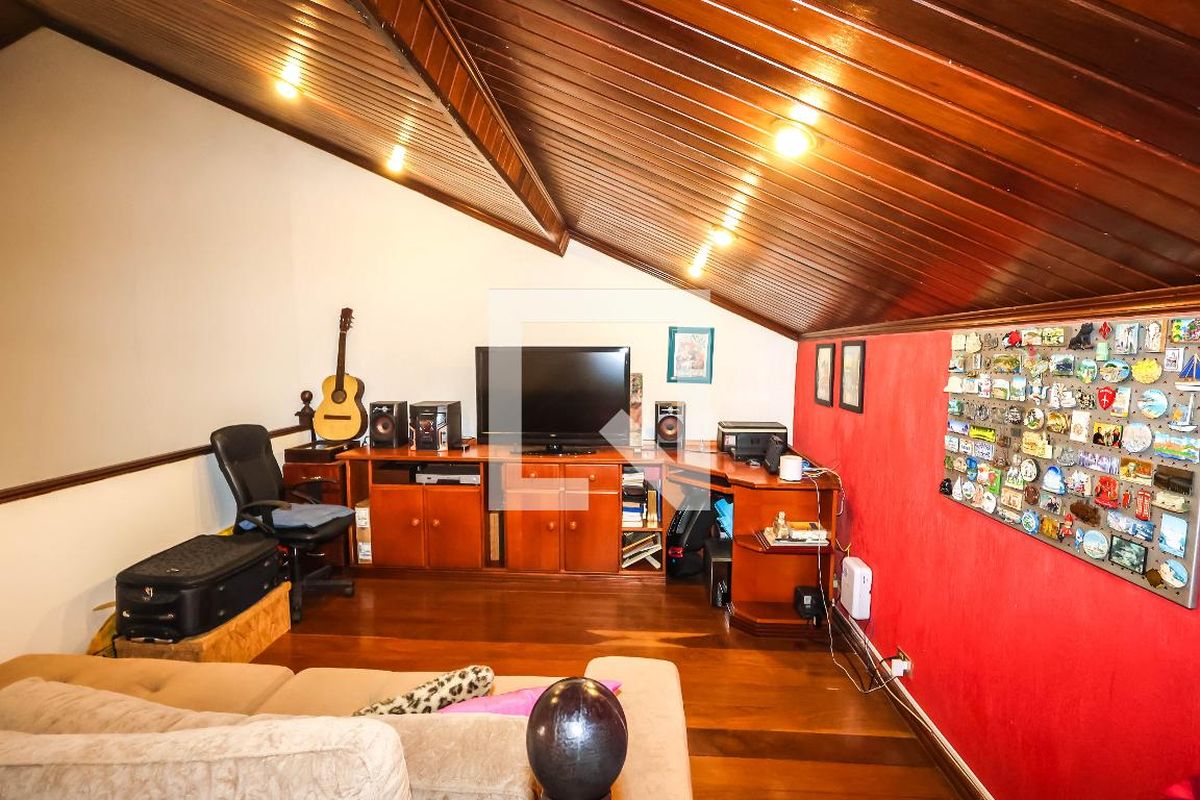 Casa, 3 quartos, 200 m² - Foto 9