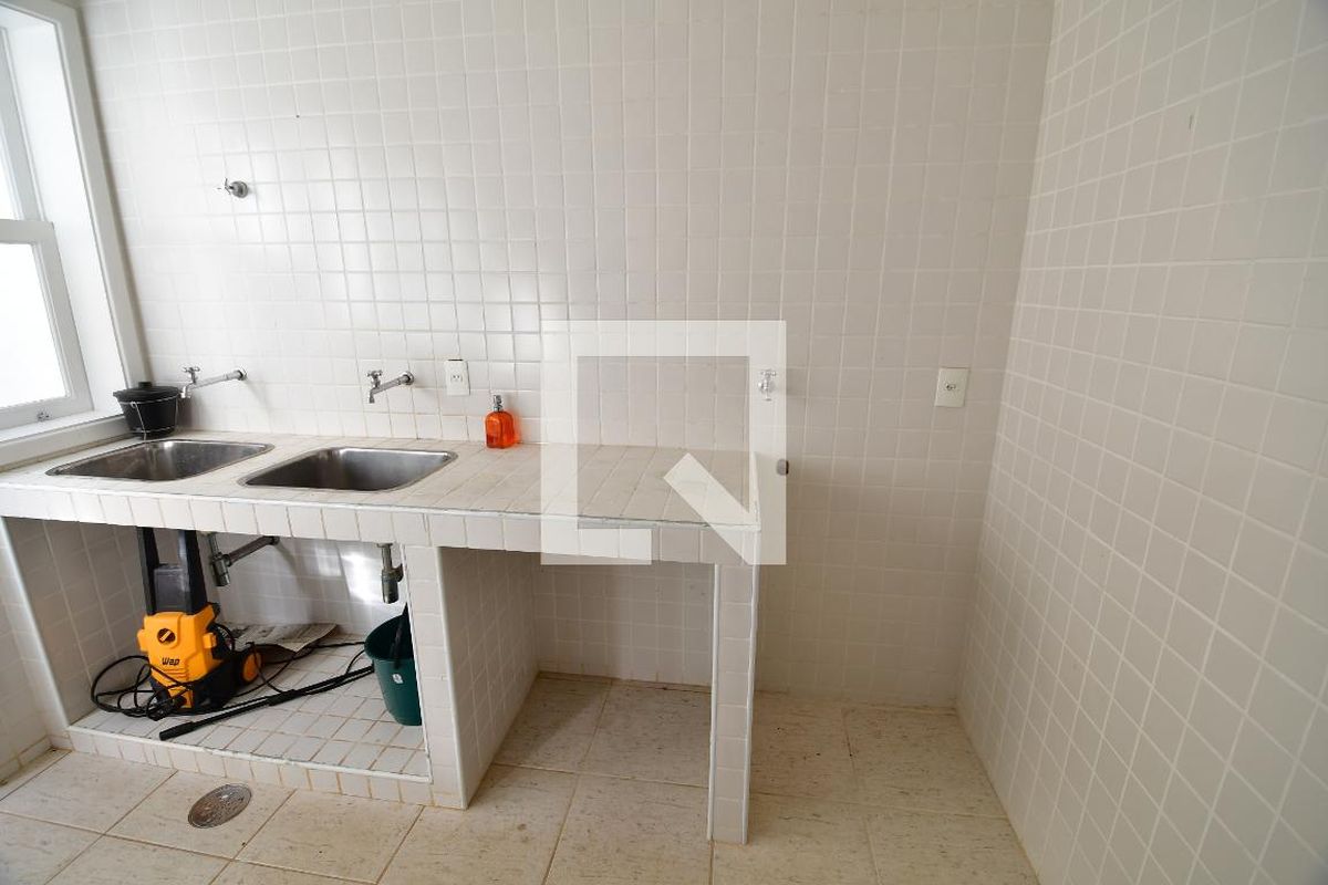 Casa à Venda - Lot. Alphaville Campinas, 4 Quartos,  500 m2 em , Campinas - sp | SoloBR