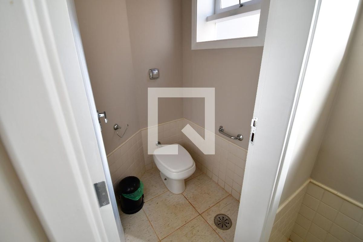 Casa à Venda - Lot. Alphaville Campinas, 4 Quartos,  500 m2 em , Campinas - sp | SoloBR