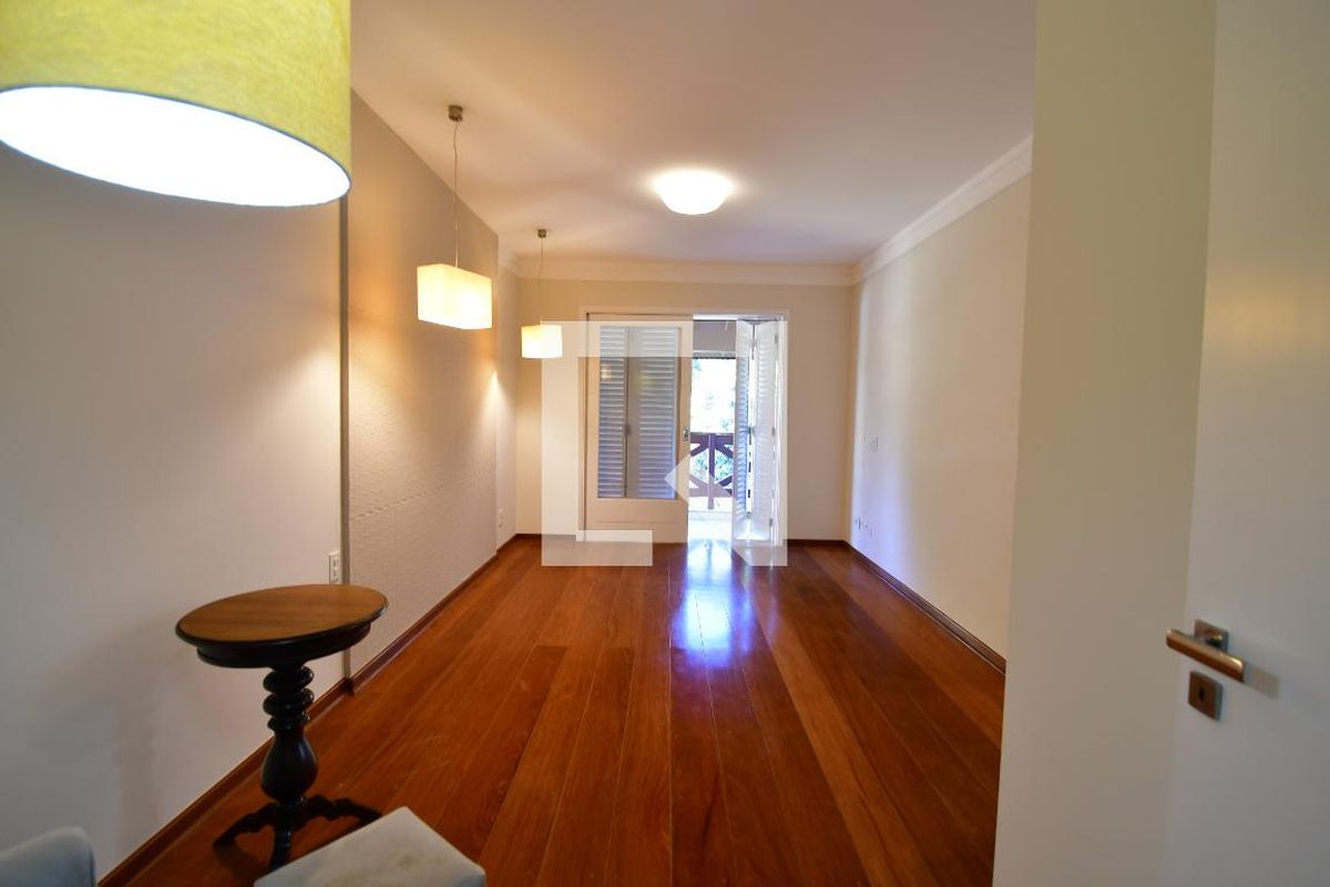 Casa à Venda - Lot. Alphaville Campinas, 4 Quartos,  500 m2 em , Campinas - sp | SoloBR