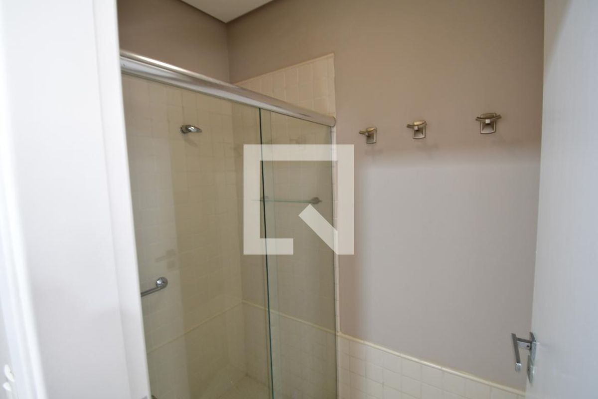 Casa à Venda - Lot. Alphaville Campinas, 4 Quartos,  500 m2 em , Campinas - sp | SoloBR
