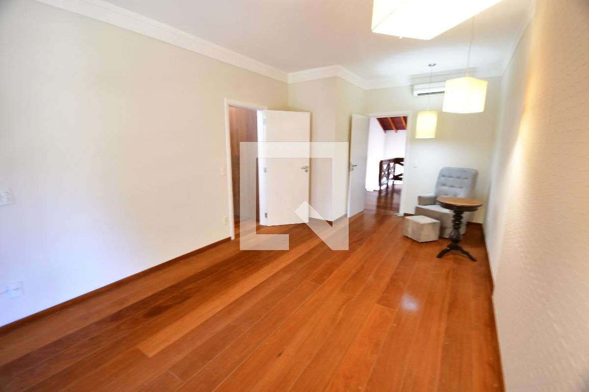 Casa à Venda - Lot. Alphaville Campinas, 4 Quartos,  500 m2 em , Campinas - sp | SoloBR