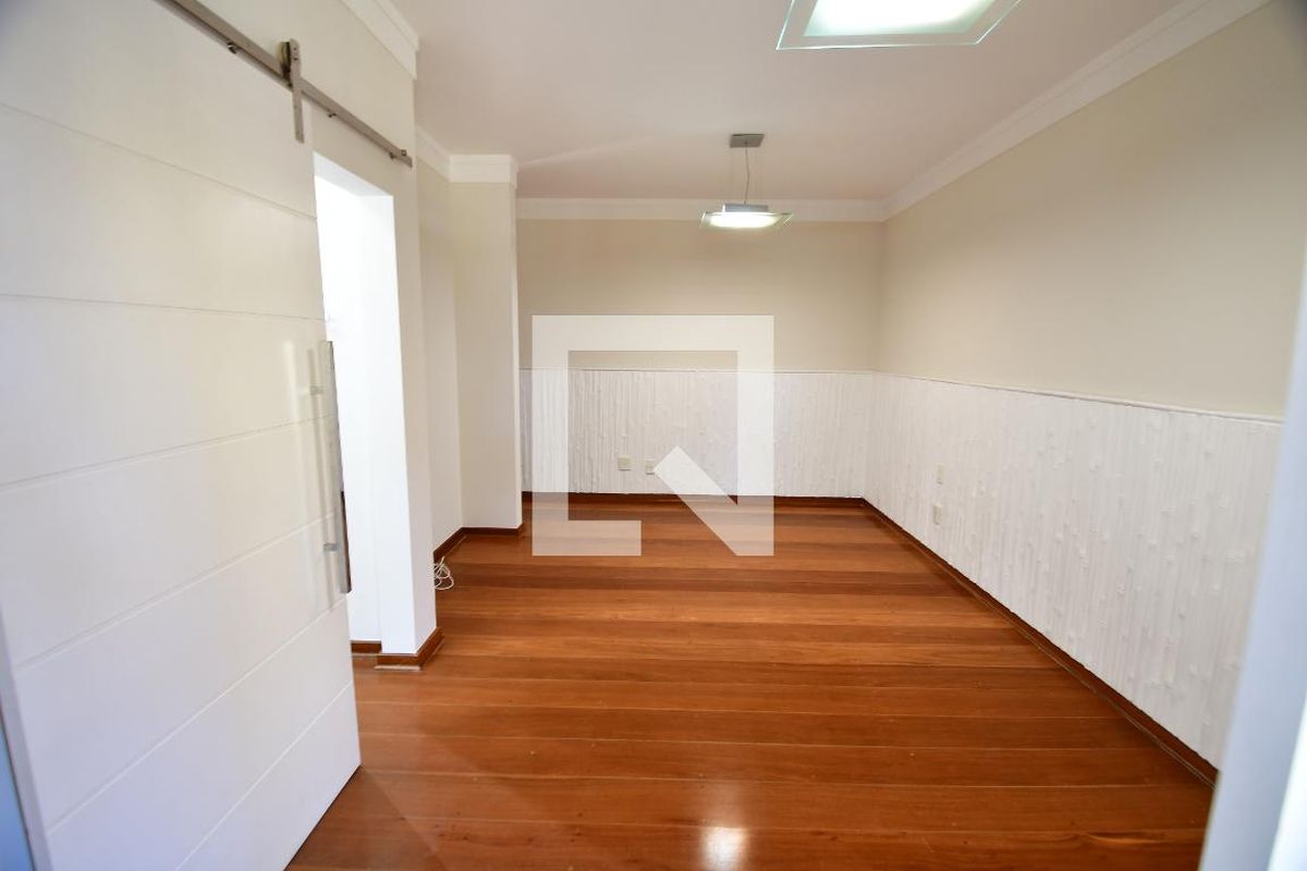 Casa à Venda - Lot. Alphaville Campinas, 4 Quartos,  500 m2 em , Campinas - sp | SoloBR