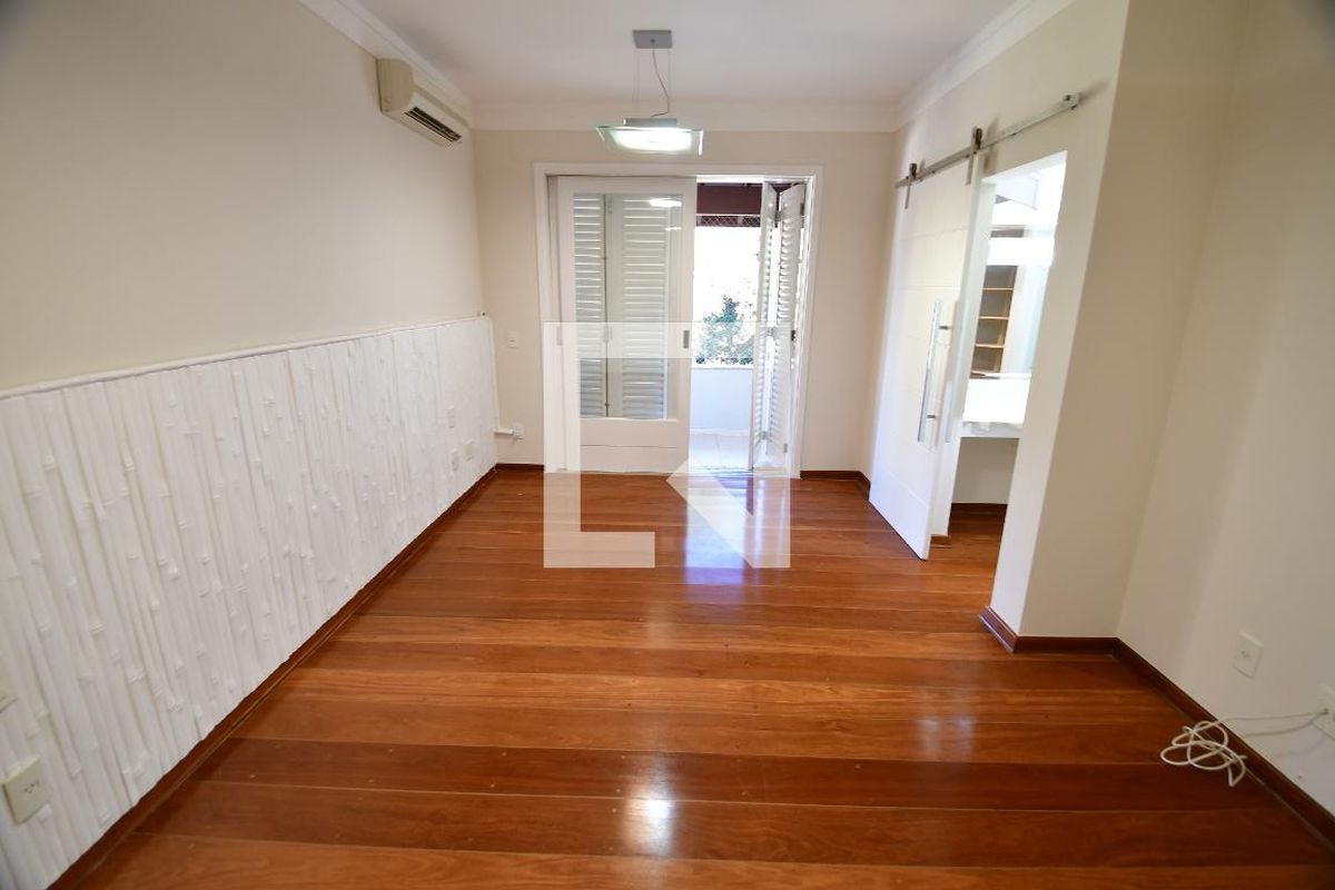 Casa à Venda - Lot. Alphaville Campinas, 4 Quartos,  500 m2 em , Campinas - sp | SoloBR
