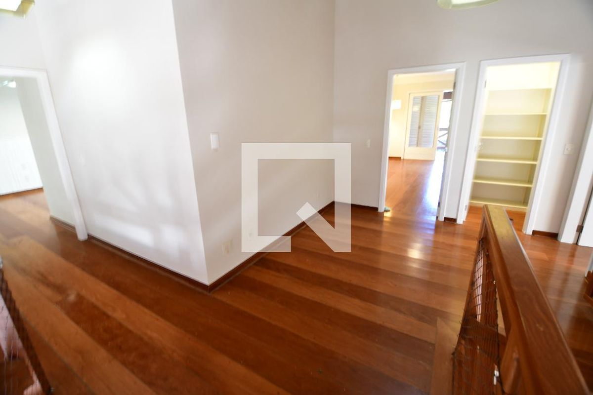 Casa à Venda - Lot. Alphaville Campinas, 4 Quartos,  500 m2 em , Campinas - sp | SoloBR