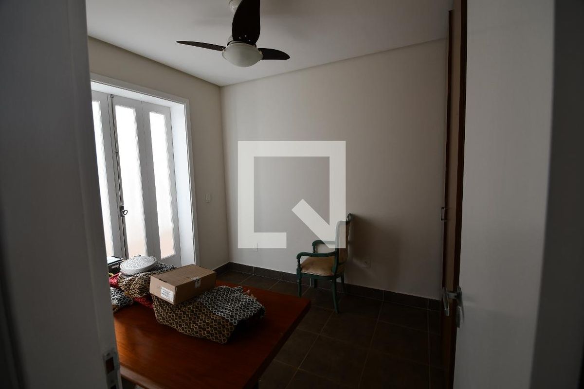 Casa à Venda - Lot. Alphaville Campinas, 4 Quartos,  500 m2 em , Campinas - sp | SoloBR