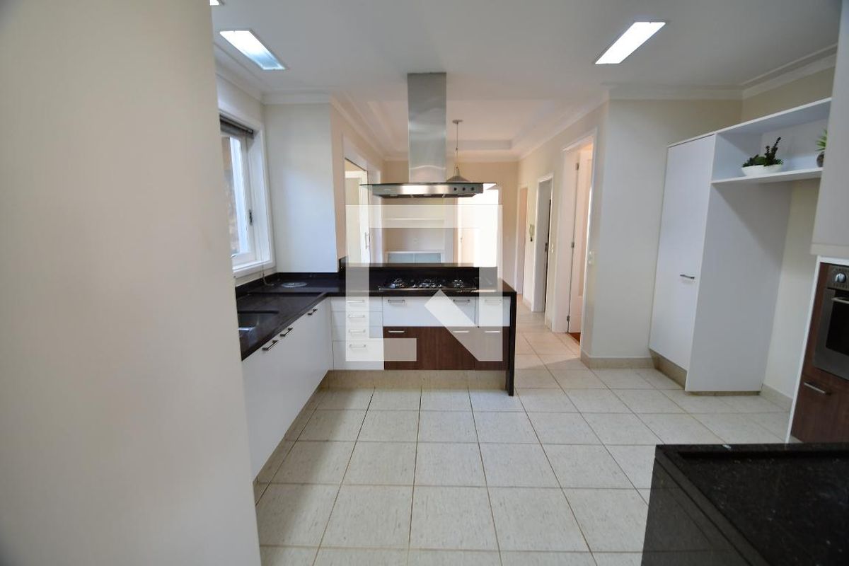 Casa à Venda - Lot. Alphaville Campinas, 4 Quartos,  500 m2 em , Campinas - sp | SoloBR