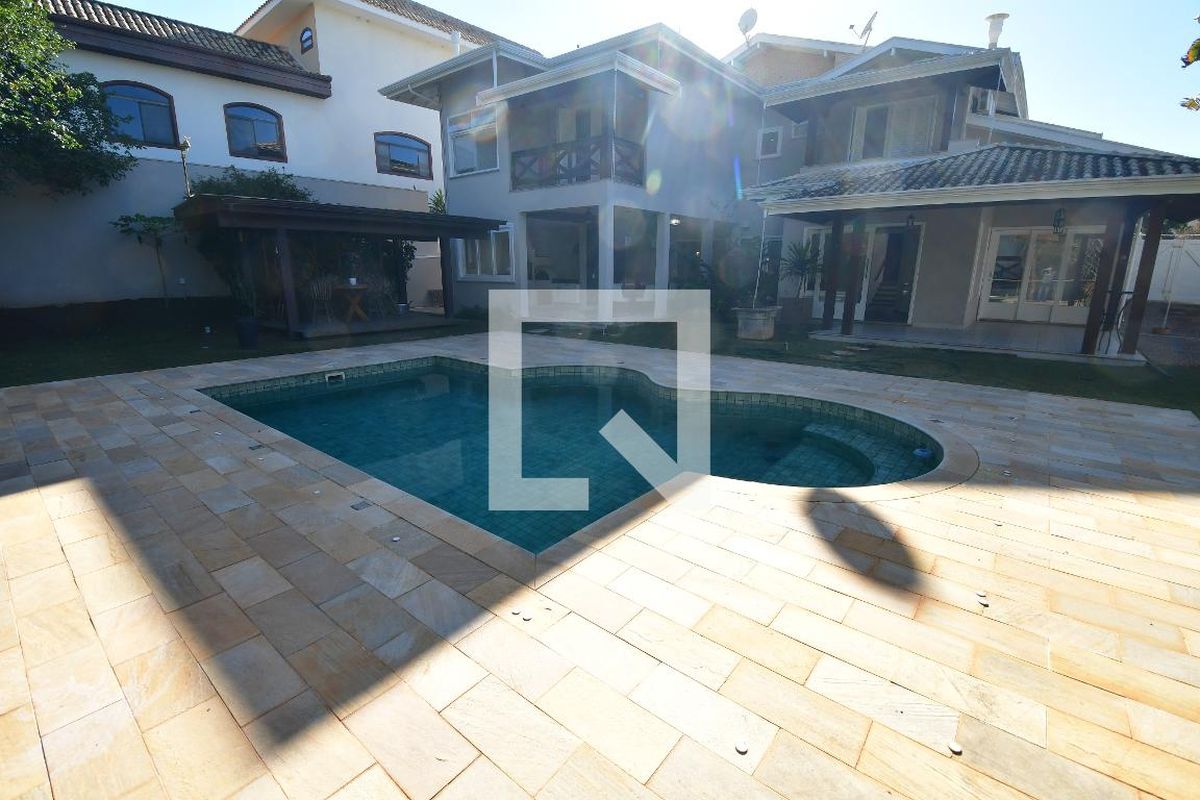 Casa à Venda - Lot. Alphaville Campinas, 4 Quartos,  500 m2 em , Campinas - sp | SoloBR