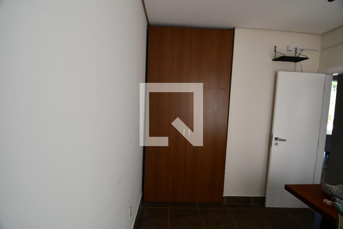 Casa à Venda - Lot. Alphaville Campinas, 4 Quartos,  500 m2 em , Campinas - sp | SoloBR