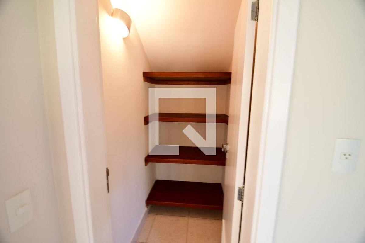 Casa à Venda - Lot. Alphaville Campinas, 4 Quartos,  500 m2 em , Campinas - sp | SoloBR