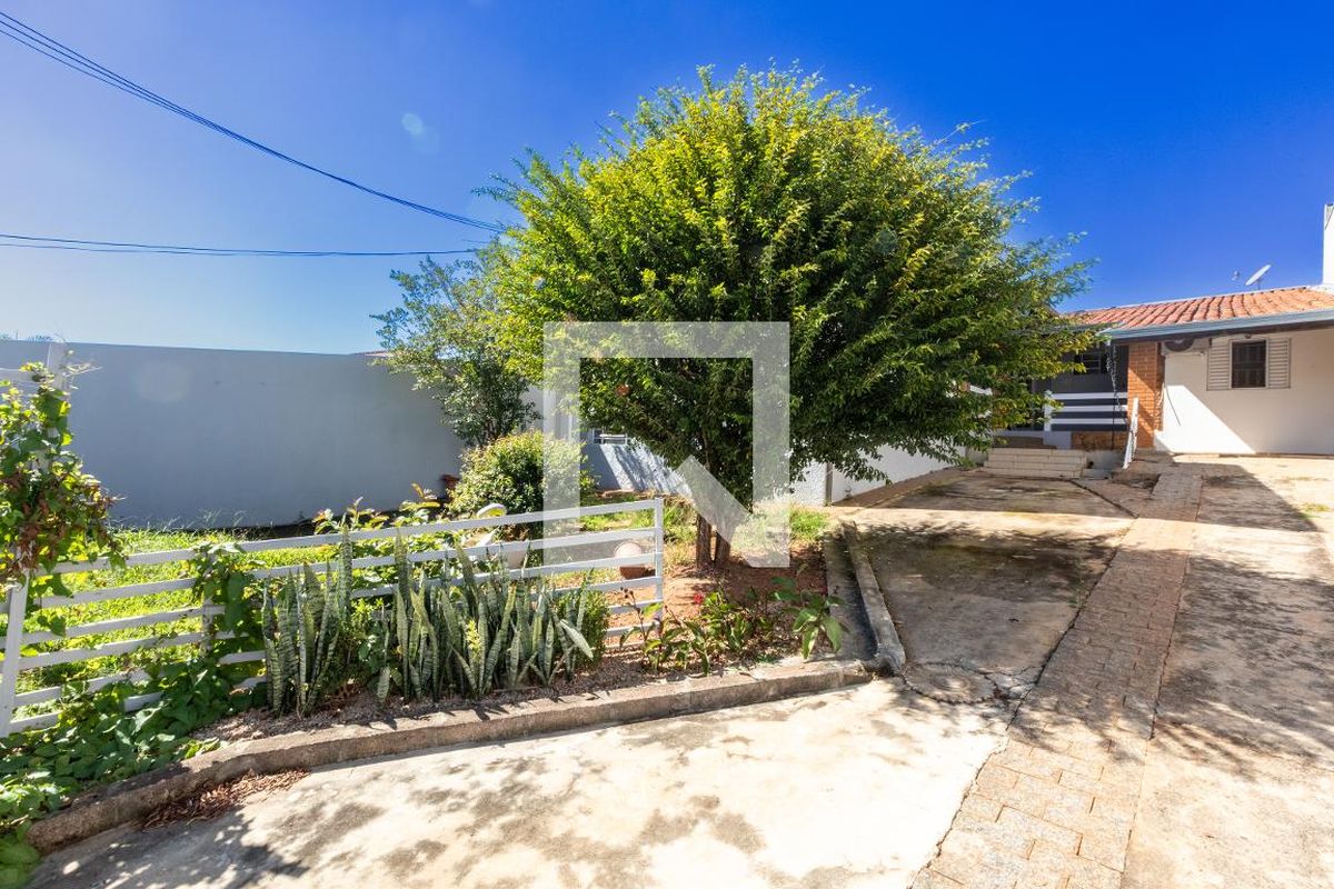 Casa à Venda - Lot. Alphaville Campinas, 3 Quartos,  140 m2 em , Campinas - sp | SoloBR