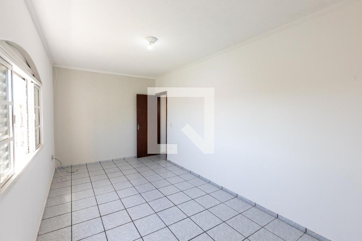 Casa à Venda - Lot. Alphaville Campinas, 3 Quartos,  140 m2 em , Campinas - sp | SoloBR