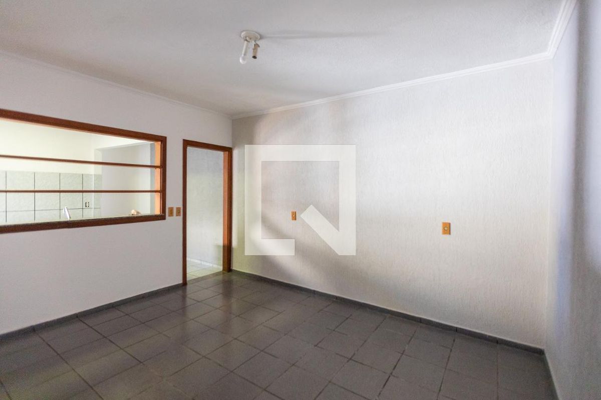 Casa à Venda - Lot. Alphaville Campinas, 3 Quartos,  140 m2 em , Campinas - sp | SoloBR