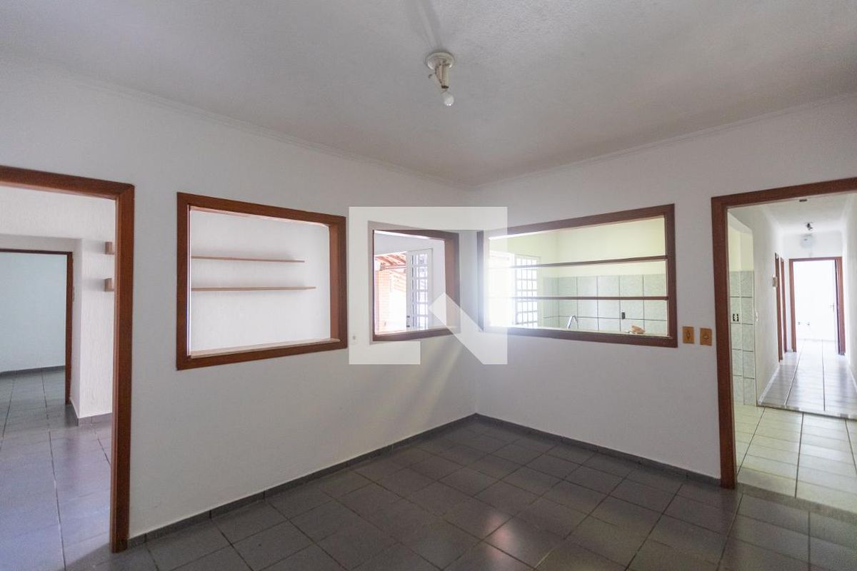 Casa à Venda - Lot. Alphaville Campinas, 3 Quartos,  140 m2 em , Campinas - sp | SoloBR