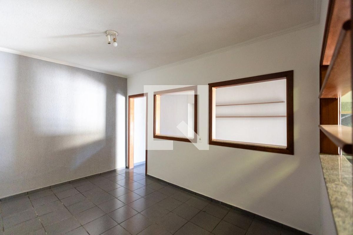 Casa à Venda - Lot. Alphaville Campinas, 3 Quartos,  140 m2 em , Campinas - sp | SoloBR