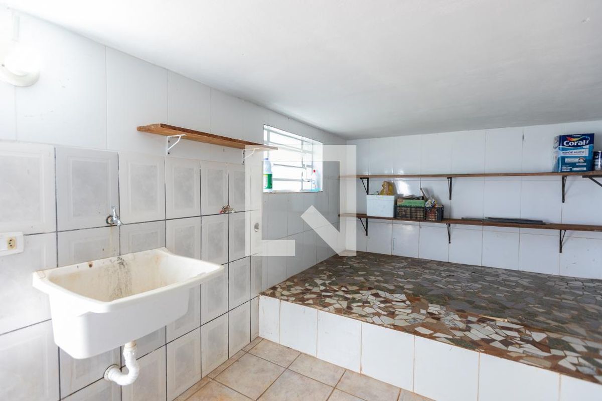 Casa à Venda - Lot. Alphaville Campinas, 3 Quartos,  140 m2 em , Campinas - sp | SoloBR