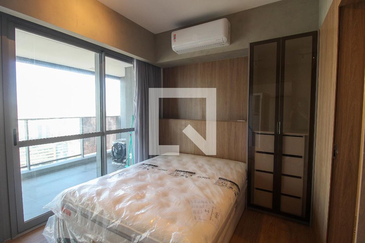 Apartamento, 1 quarto, 32 m² - Foto 1