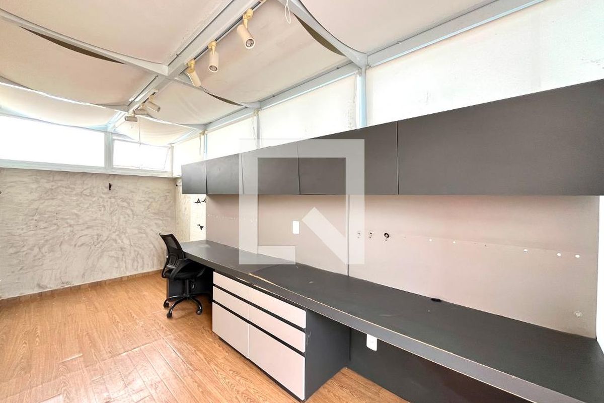 Apartamento à Venda - Mansões Santo Antônio, 2 Quartos,  217 m2 em , Campinas - sp | SoloBR