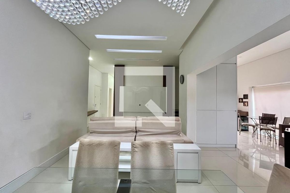 Apartamento à Venda - Mansões Santo Antônio, 2 Quartos,  217 m2 em , Campinas - sp | SoloBR