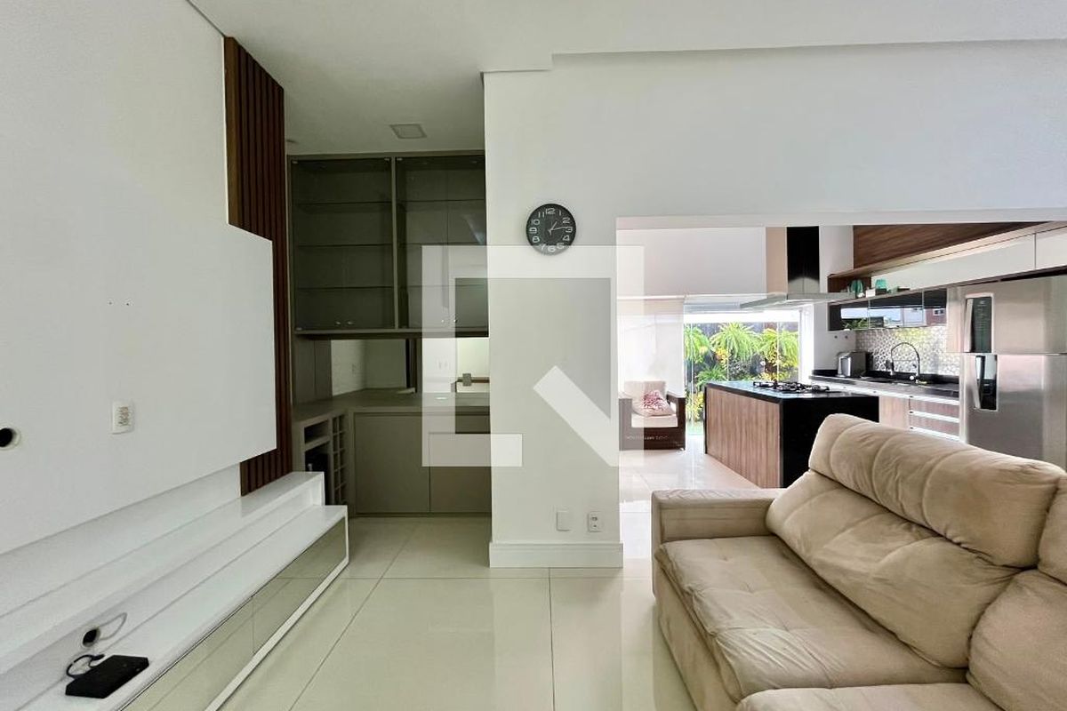 Apartamento à Venda - Mansões Santo Antônio, 2 Quartos,  217 m2 em , Campinas - sp | SoloBR