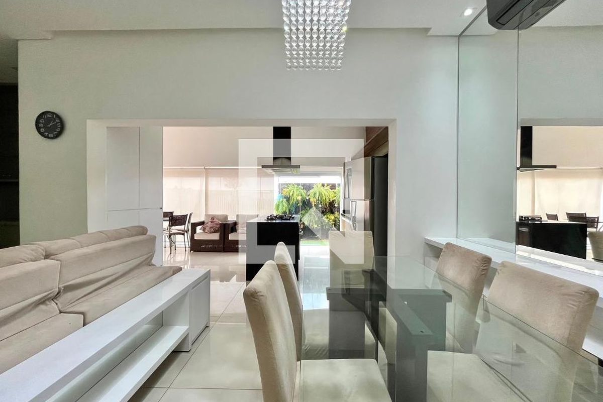 Apartamento à Venda - Mansões Santo Antônio, 2 Quartos,  217 m2 em , Campinas - sp | SoloBR
