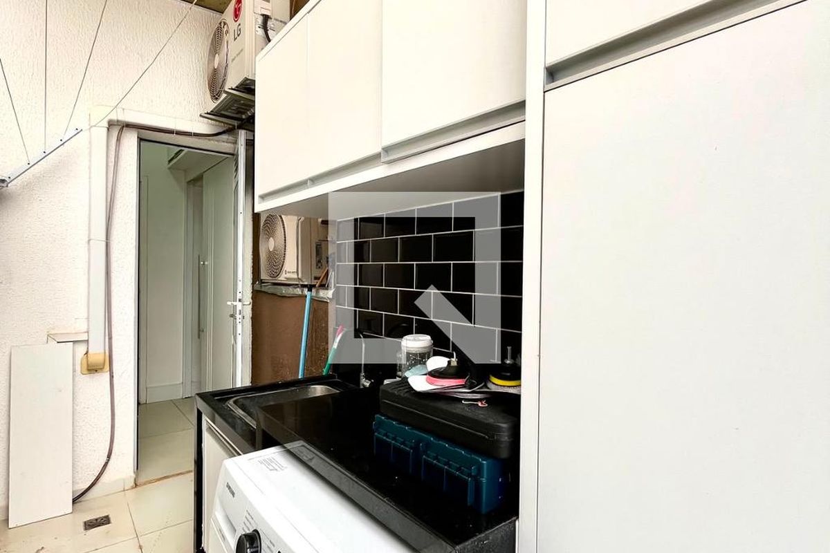 Apartamento à Venda - Mansões Santo Antônio, 2 Quartos,  217 m2 em , Campinas - sp | SoloBR