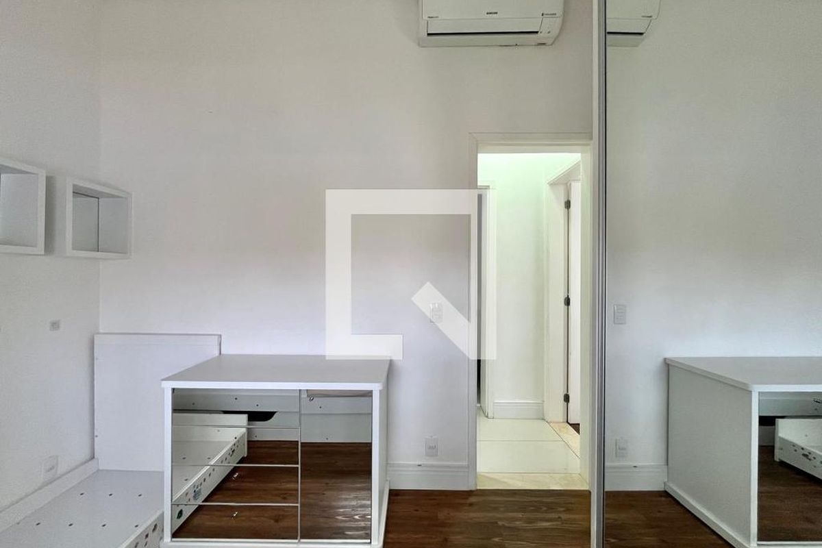Apartamento à Venda - Mansões Santo Antônio, 2 Quartos,  217 m2 em , Campinas - sp | SoloBR