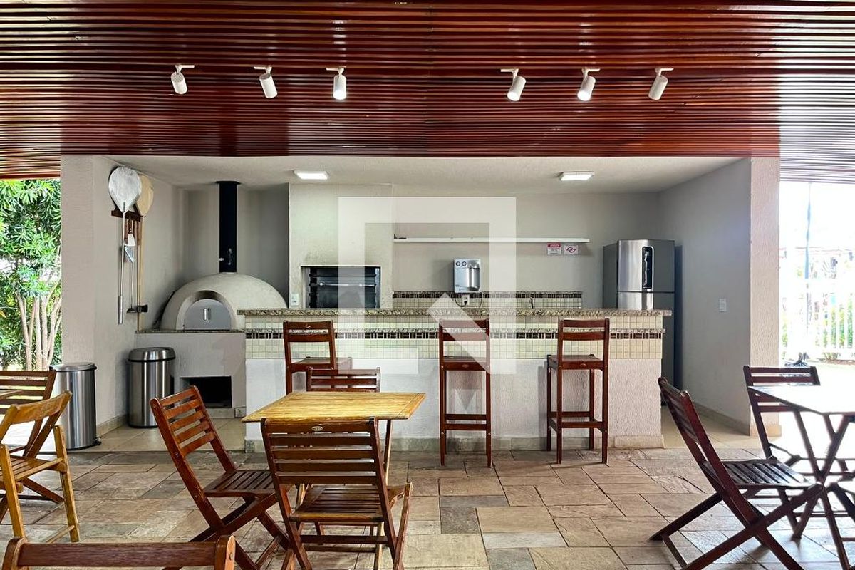 Apartamento à Venda - Mansões Santo Antônio, 2 Quartos,  217 m2 em , Campinas - sp | SoloBR