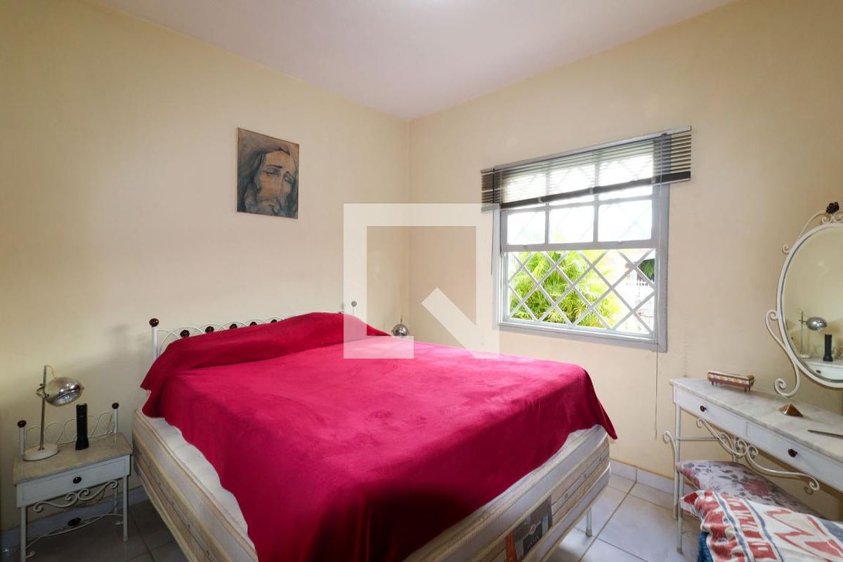 Casa à Venda - Jardim Planalto, 3 Quartos,  162 m2 em , Campinas - sp | SoloBR